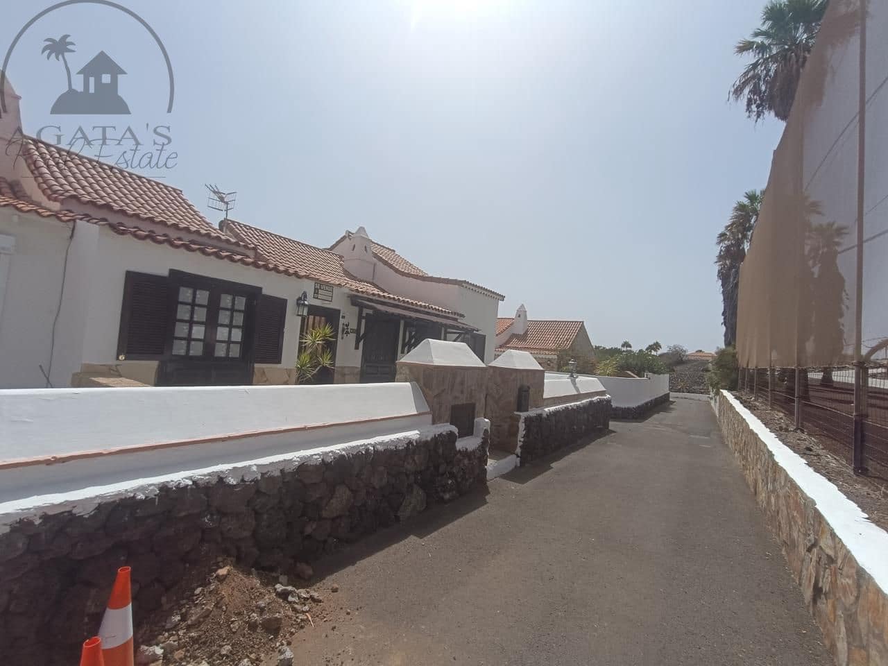 4 bedroom Bungalow for sale in Golf del Sur - € 470,000 (Ref: 9238897)