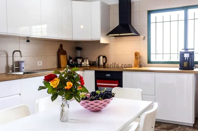 4 slaapkamer Villa te huur in Icod de los Vinos met zwembad - € 2.500 (Ref: 9271598)