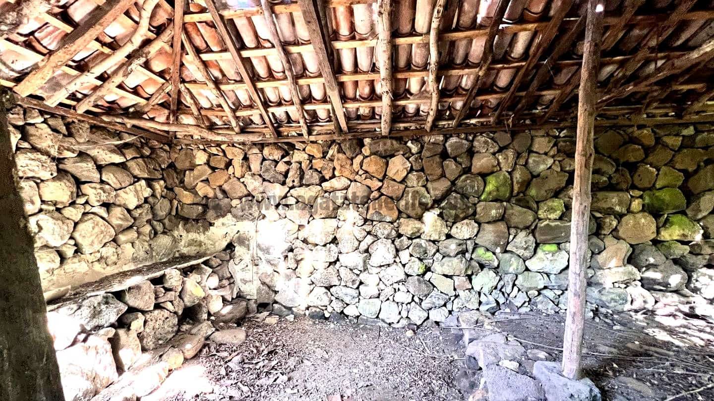 3 slaapkamer Finca/Landhuis te koop in Icod de los Vinos - € 120.000 (Ref: 9289608)