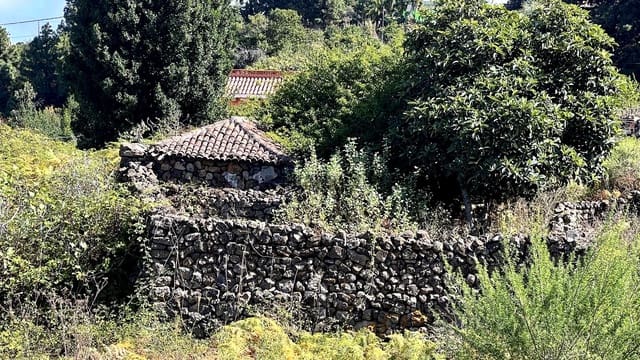 3 slaapkamer Finca/Landhuis te koop in Icod de los Vinos - € 120.000 (Ref: 9289608)