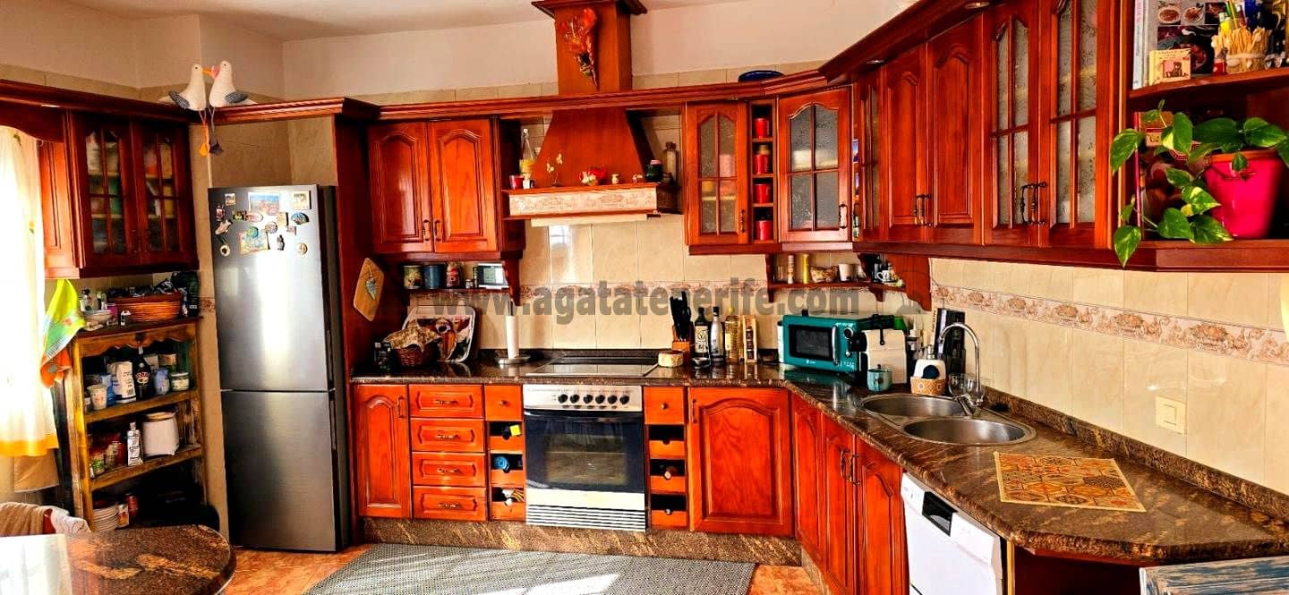 3 soverom Villa til salgs i Icod de los Vinos med garasje - € 346 500 (Ref: 9294099)