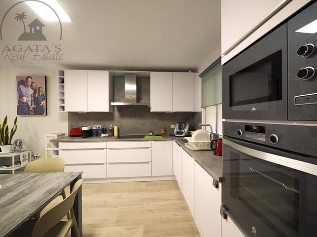 3 makuuhuone Asunto myytävänä paikassa Los Realejos mukana 
autotalli - 325 000 € (Ref: 9296529)