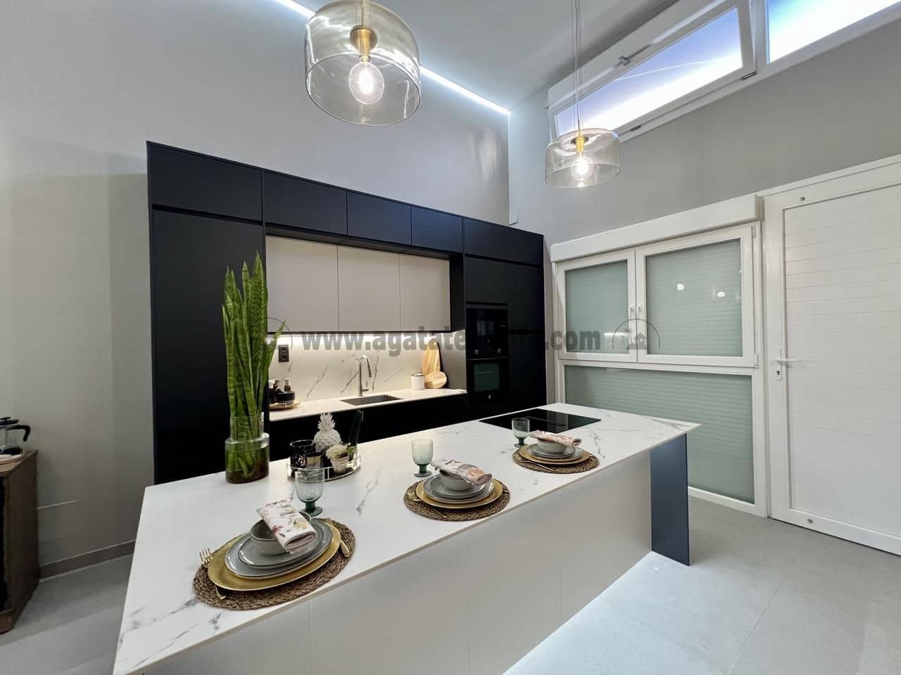 3 sypialnia Mieszkanie na sprzedaż w Santa Cruz de Tenerife - 350 000 € (Ref: 9302801)