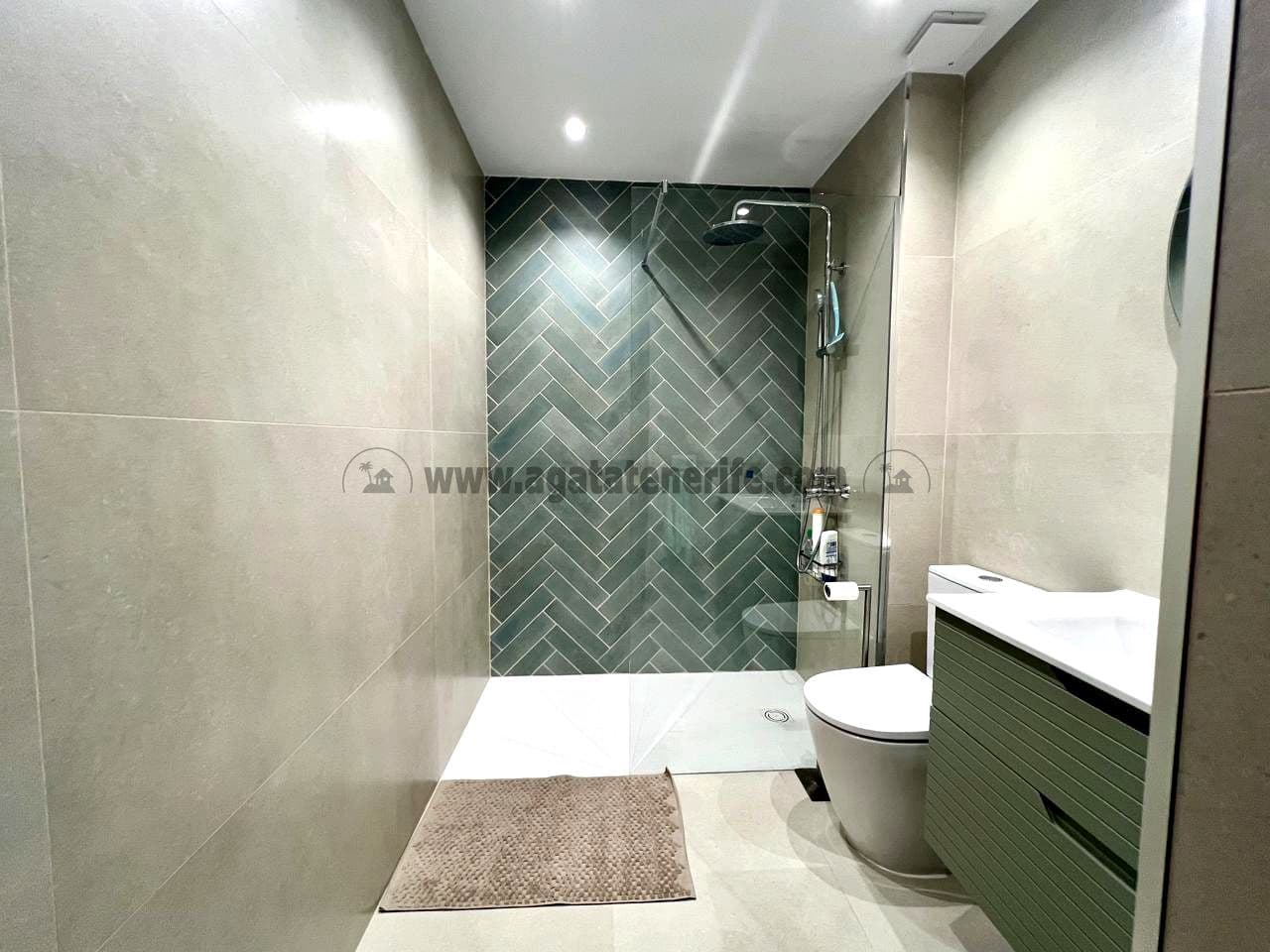 2 soveværelse Lejlighed til leje i Puerto de la Cruz - € 1.250 (Ref: 9340374)