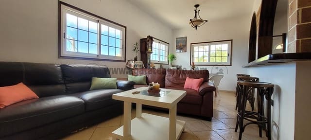 4 soverom Villa til salgs i Vera de Erques, Guía de Isora med svømmebasseng - € 735 000 (Ref: 9371133)