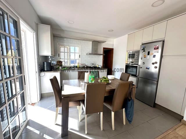 4 camera da letto Finca/Casa di Campagna in vendita in Santiago del Teide con garage - 630.000 € (Rif: 9381989)