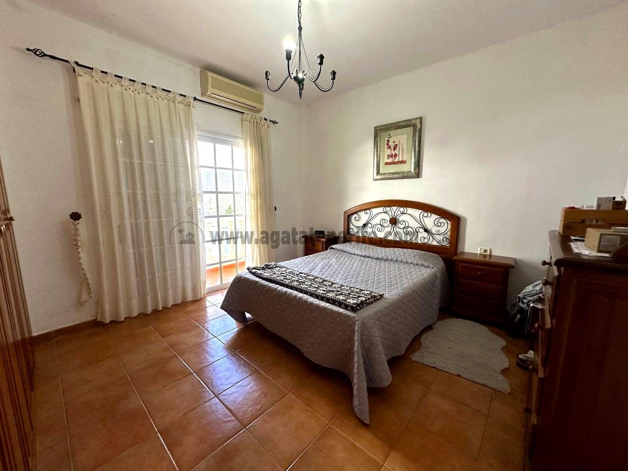 4 bedroom Finca/Country House for sale in Santiago del Teide with garage - € 630,000 (Ref: 9381989)