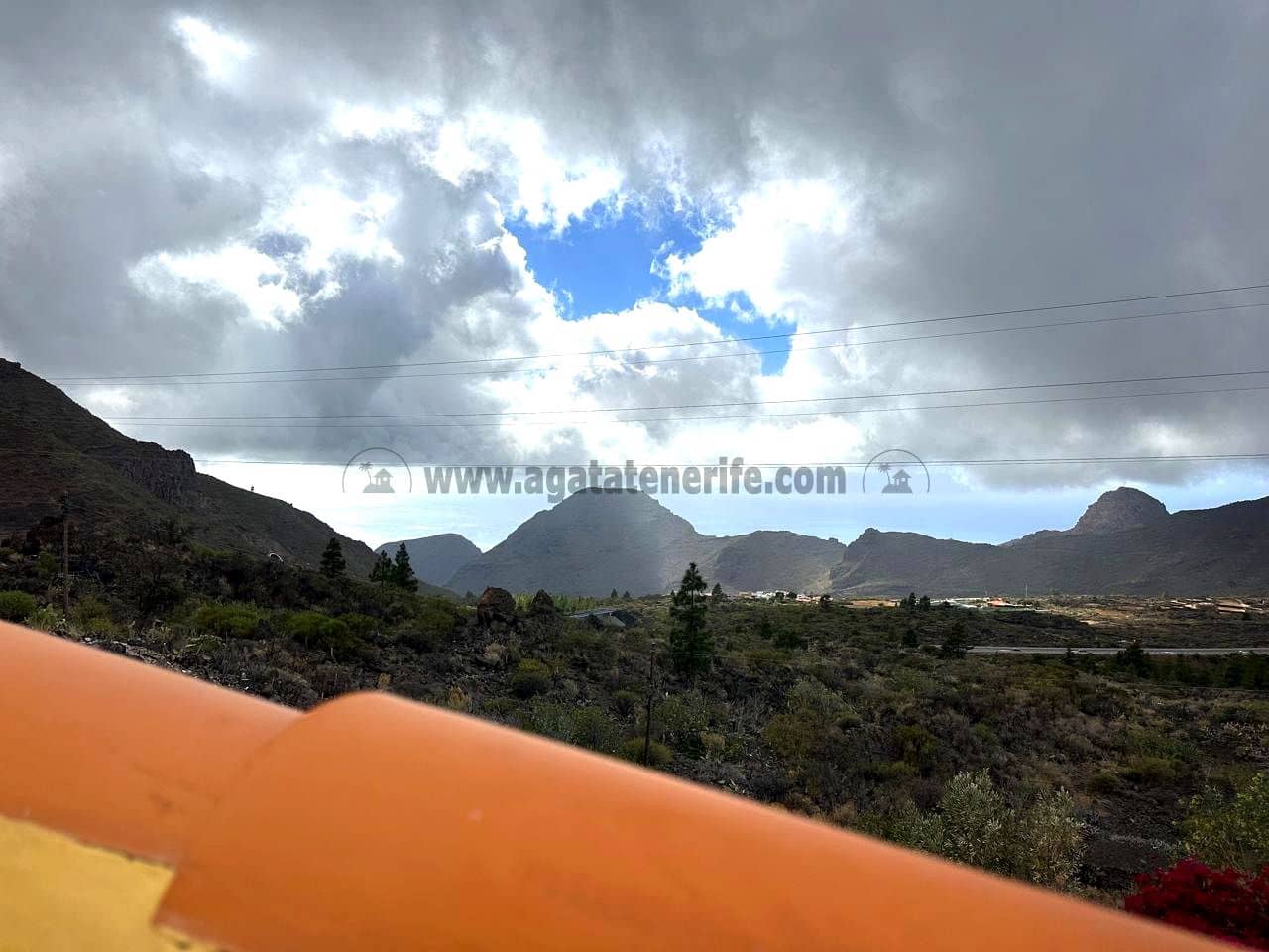 4 bedroom Finca/Country House for sale in Santiago del Teide with garage - € 630,000 (Ref: 9381989)