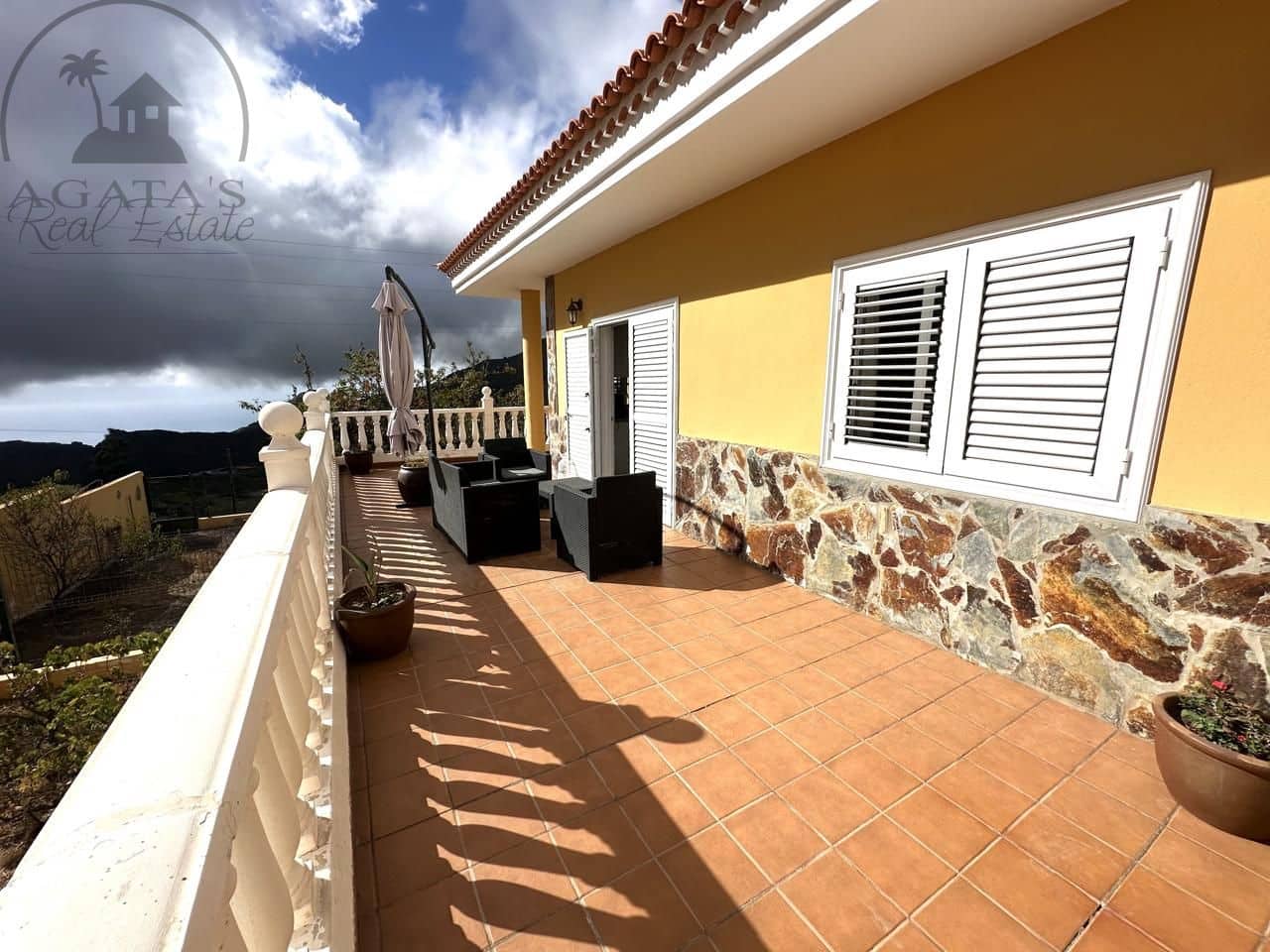 4 camera da letto Finca/Casa di Campagna in vendita in Santiago del Teide con garage - 630.000 € (Rif: 9381989)