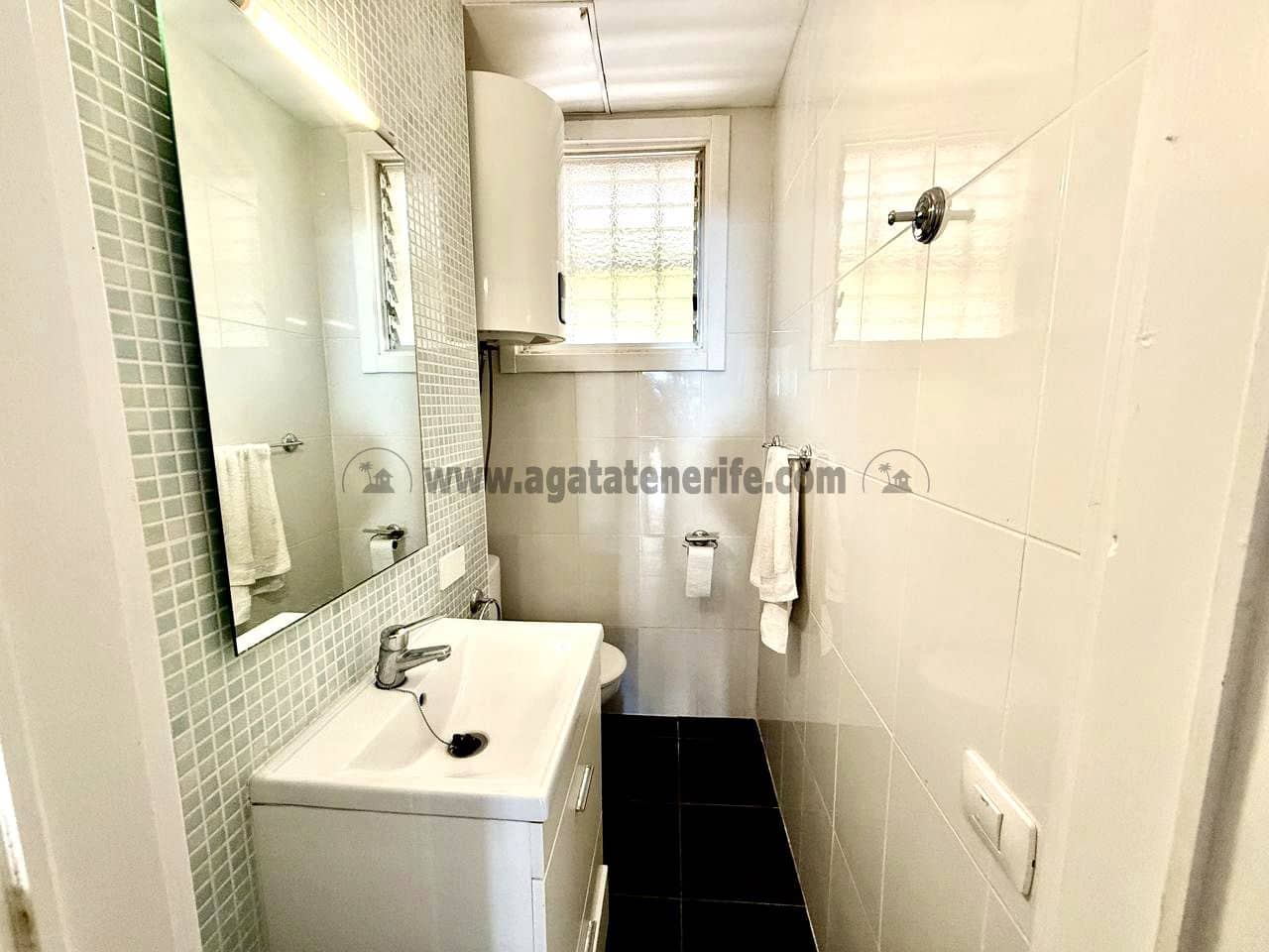 2 soveværelse Lejlighed til salg i San Isidro de Abona med swimmingpool - € 295.000 (Ref: 9384893)