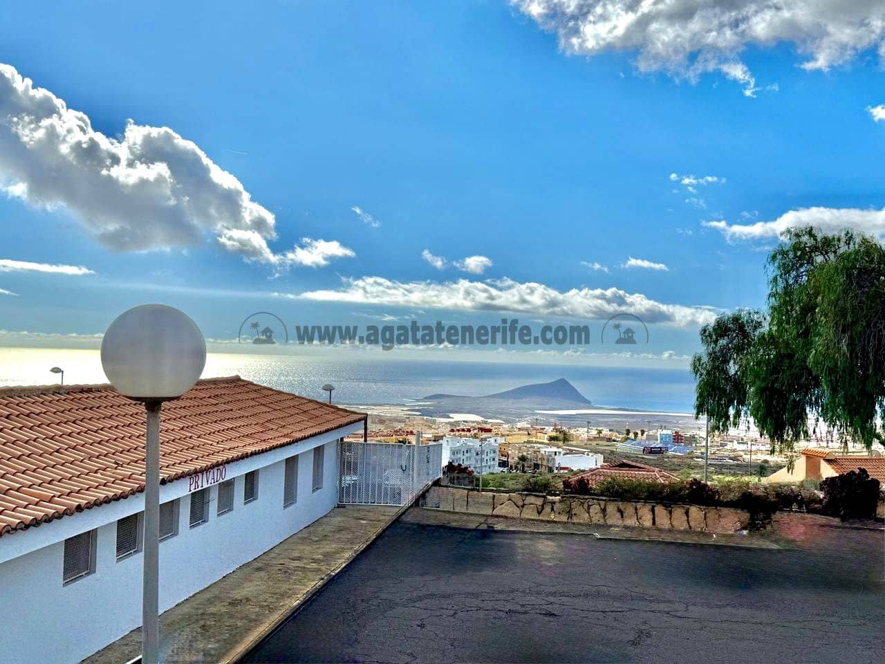 2 soveværelse Lejlighed til salg i San Isidro de Abona med swimmingpool - € 295.000 (Ref: 9384893)