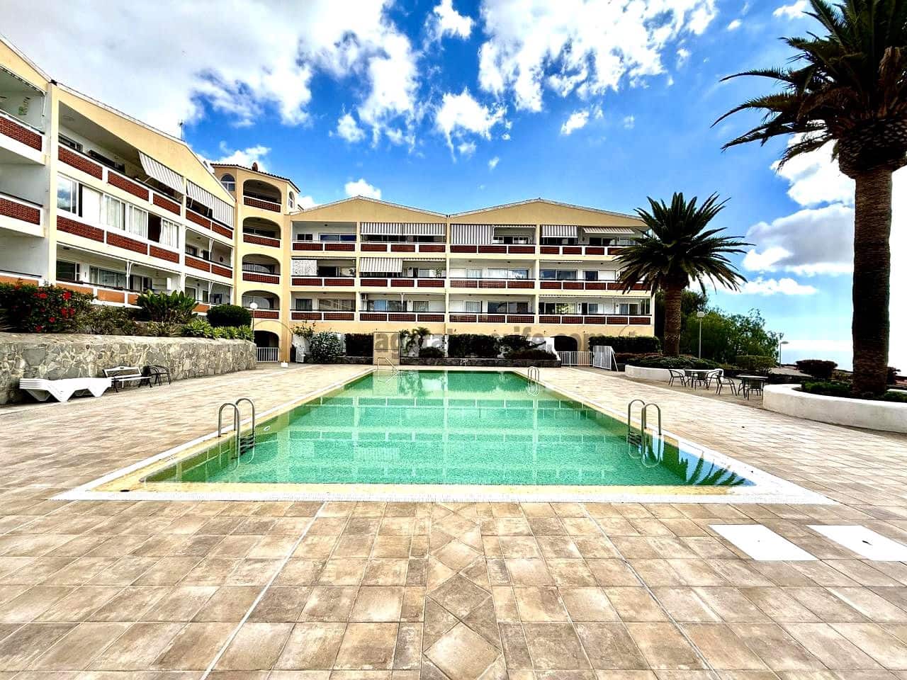 2 soveværelse Lejlighed til salg i San Isidro de Abona med swimmingpool - € 295.000 (Ref: 9384893)