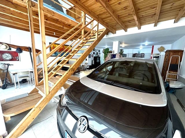 1 soveværelse Virksomhed til salg i Puerto de la Cruz med garage - € 198.000 (Ref: 9429105)