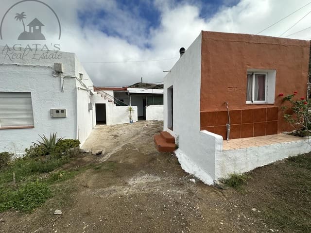 12 sypialnia Finka/Dom wiejski na sprzedaż w Buenavista del Norte z garażem - 210 000 € (Ref: 9432404)