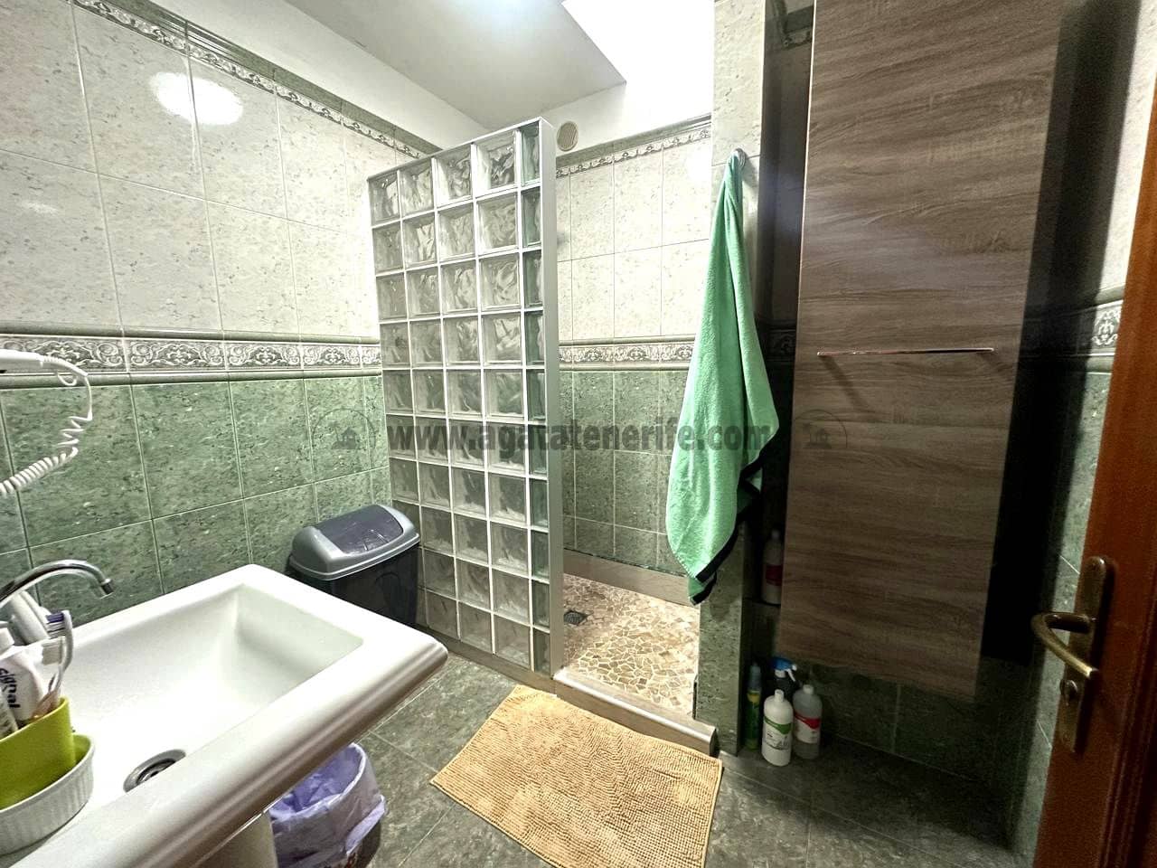 5 bedroom Villa for sale in Buenavista del Norte with garage - € 366,000 (Ref: 9432405)