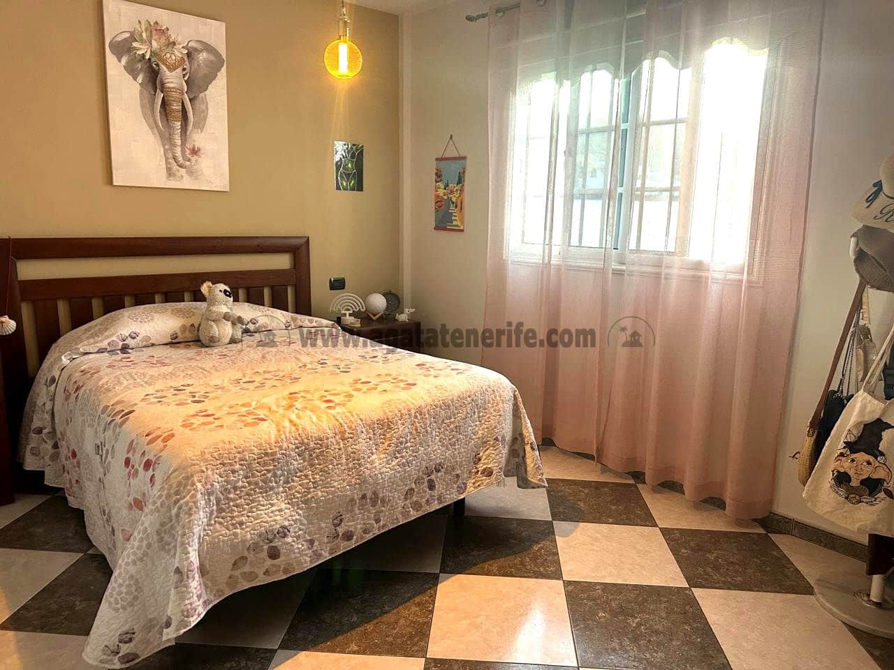 5 bedroom Villa for sale in Buenavista del Norte with garage - € 366,000 (Ref: 9432405)