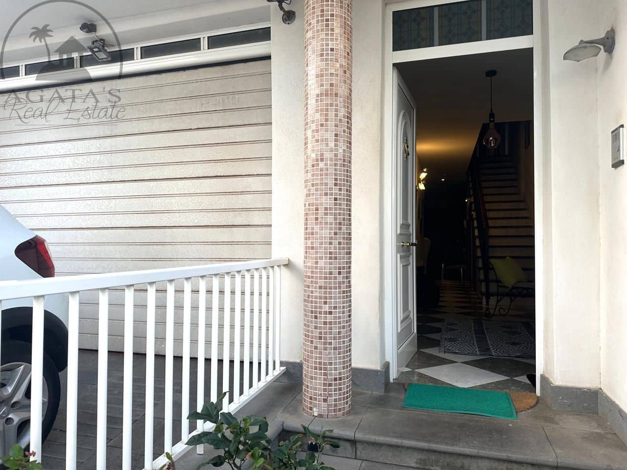 5 slaapkamer Villa te koop in Buenavista del Norte met garage - € 366.000 (Ref: 9432405)