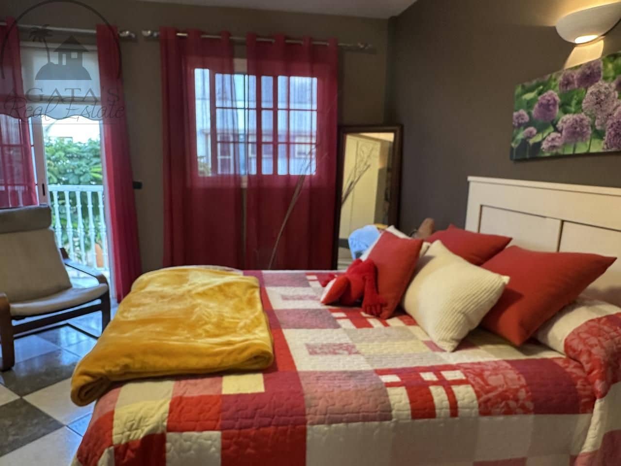 5 slaapkamer Villa te koop in Buenavista del Norte met garage - € 366.000 (Ref: 9432405)