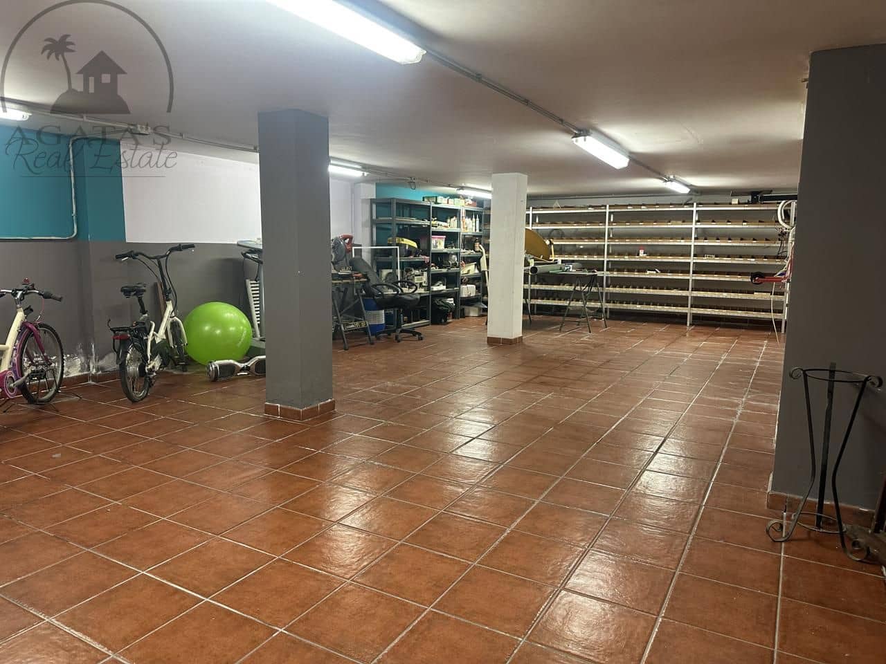 5 slaapkamer Villa te koop in Buenavista del Norte met garage - € 366.000 (Ref: 9432405)