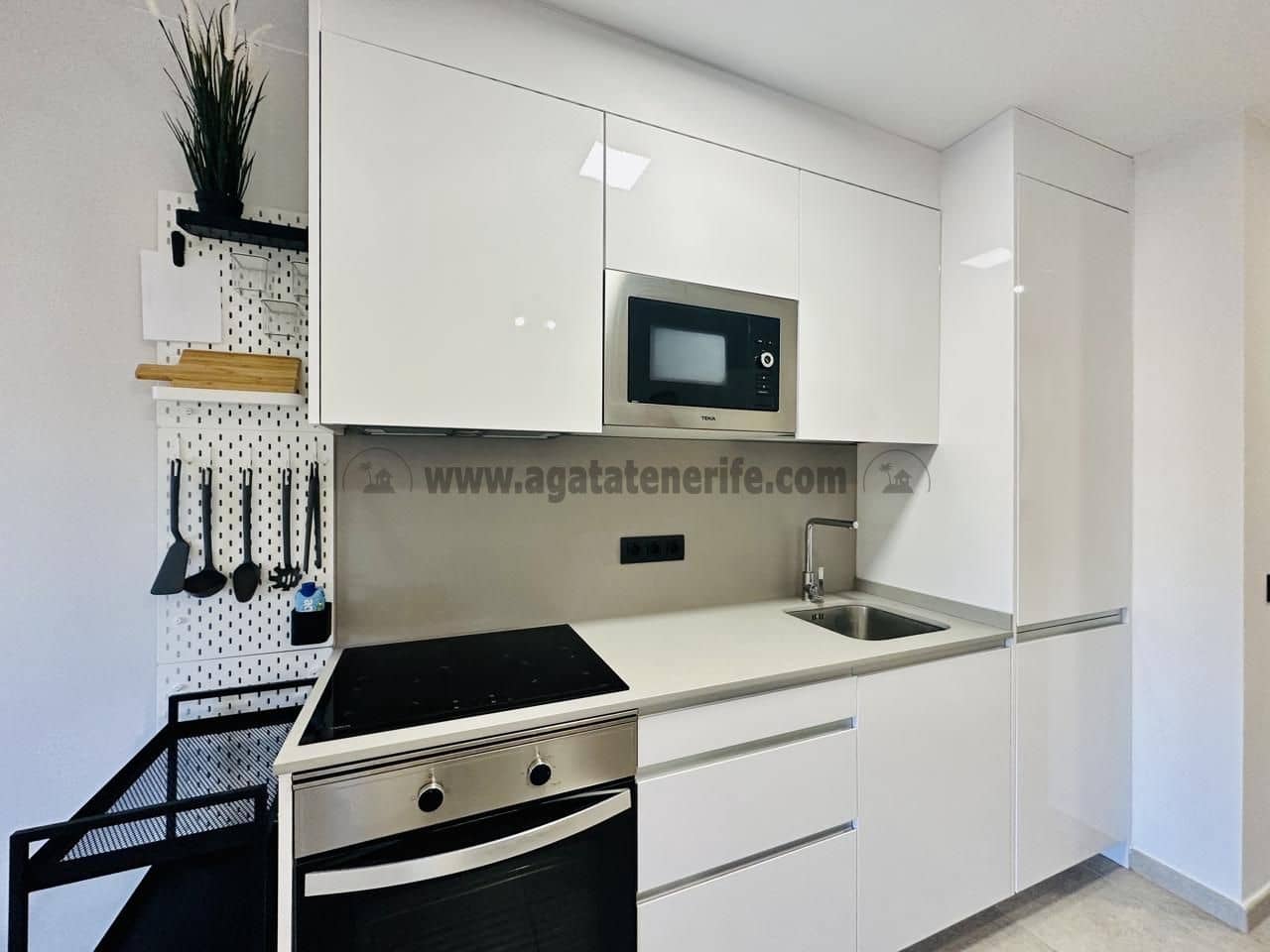 1 quarto Apartamento para arrendar em Puerto de la Cruz com piscina garagem - 920 € (Ref: 9441741)