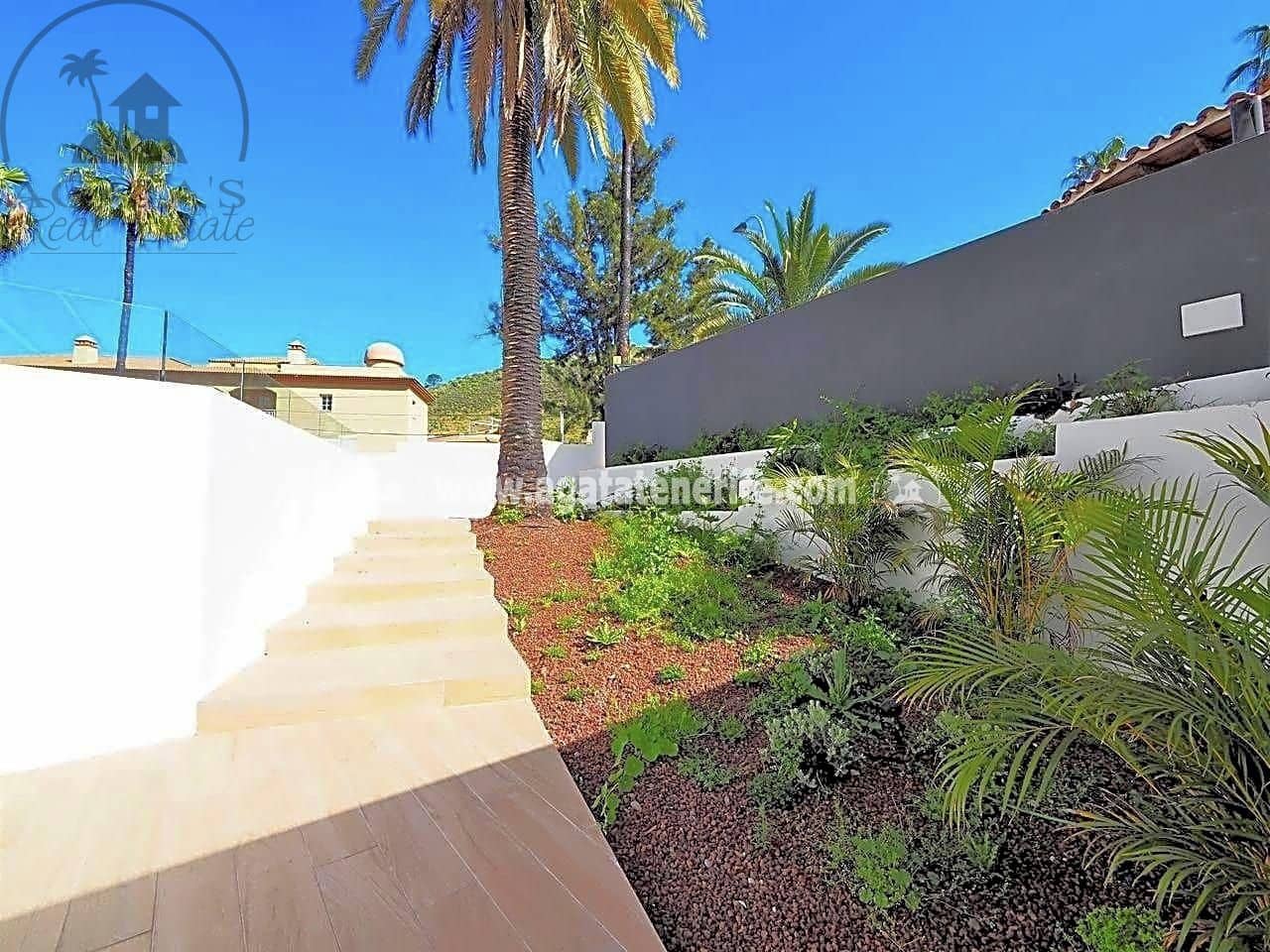1 soverom Leilighet til leie i Puerto de la Cruz med svømmebasseng garasje - € 920 (Ref: 9441741)