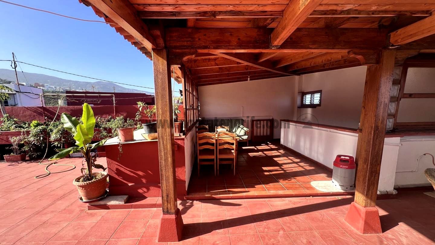 4 chambre Villa/Maison à vendre à Icod de los Vinos avec garage - 210 000 € (Ref: 9442853)