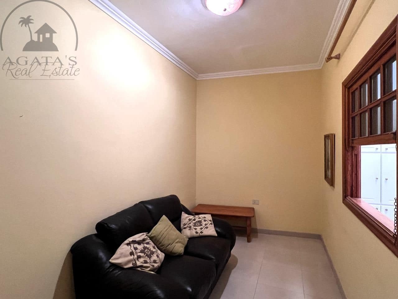 4 soveværelse Villa til salg i Icod de los Vinos med garage - € 199.000 (Ref: 9442853)