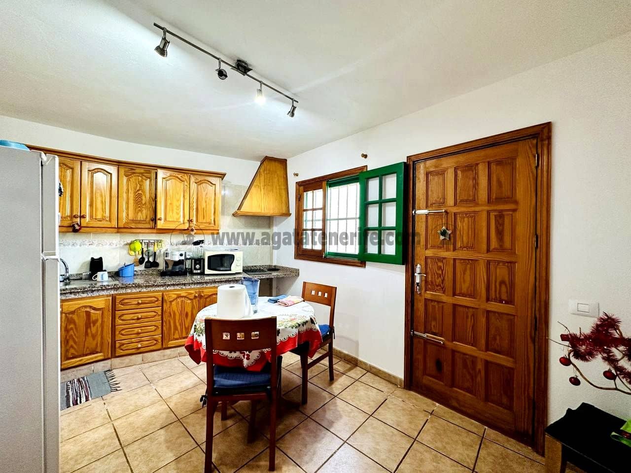 2 sypialnia Willa na sprzedaż w Icod de los Vinos z garażem - 220 000 € (Ref: 9442886)