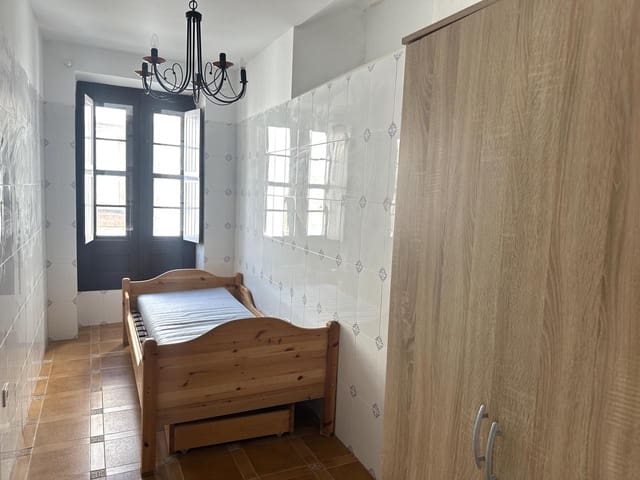 Appartement de 2 chambres à louer à Icod de los Vinos - 800 € (Ref: 9442887)