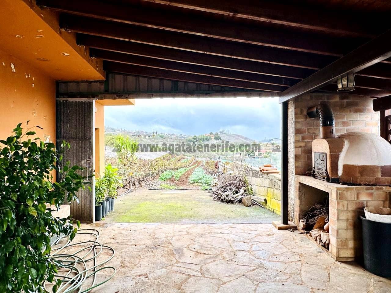 3 soveværelse Villa til salg i La Esperanza med garage - € 850.000 (Ref: 9458430)