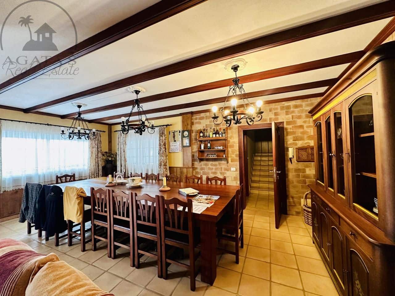 3 soveværelse Villa til salg i La Esperanza med garage - € 850.000 (Ref: 9458430)