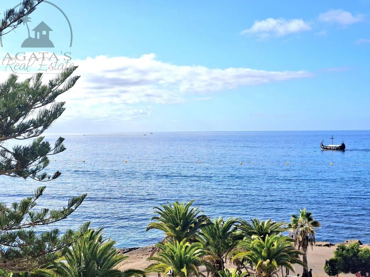 1 bedroom Flat for sale in Los Cristianos with pool garage - € 398,000 (Ref: 9470022)