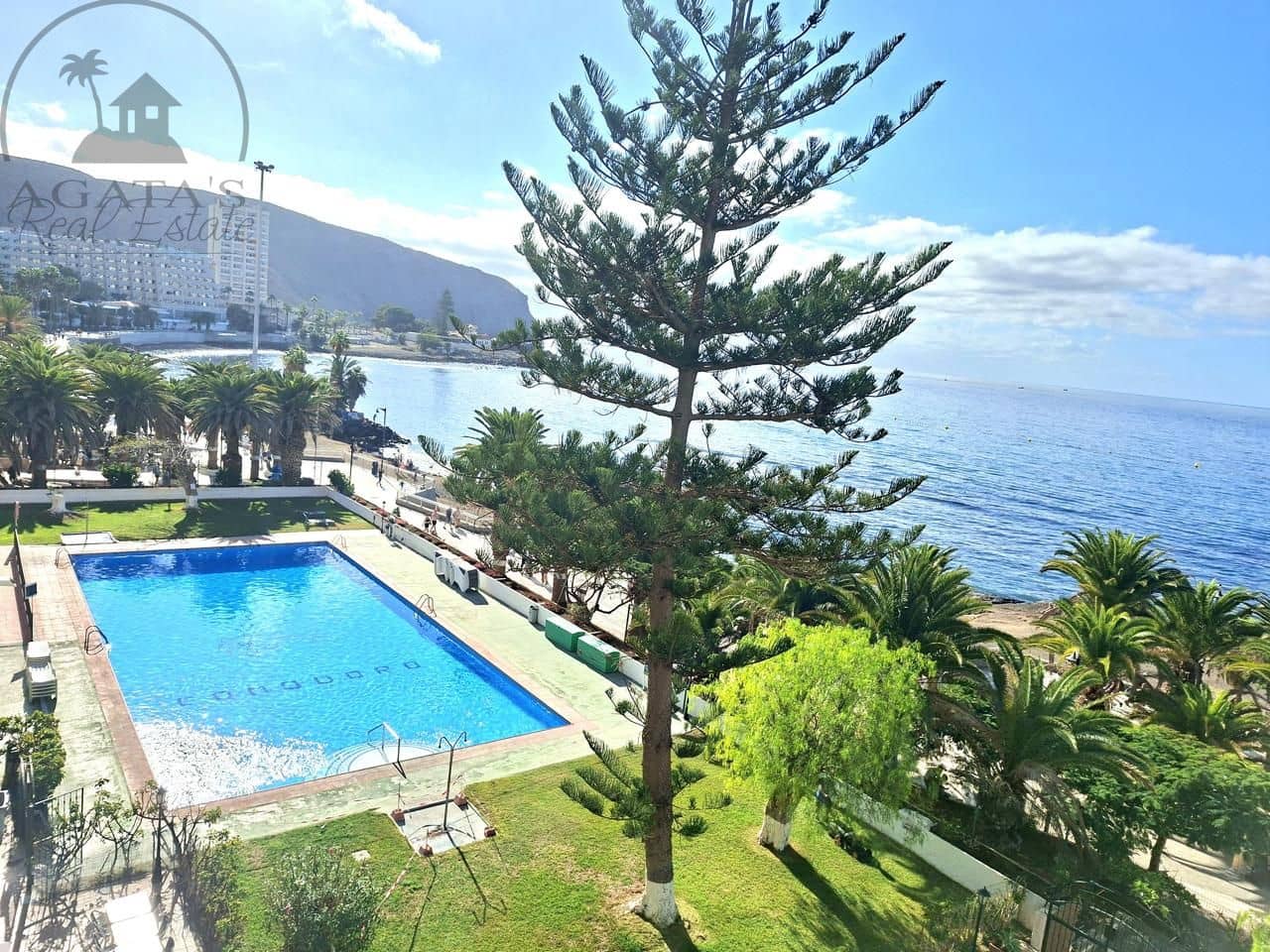 1 bedroom Flat for sale in Los Cristianos with pool garage - € 398,000 (Ref: 9470022)