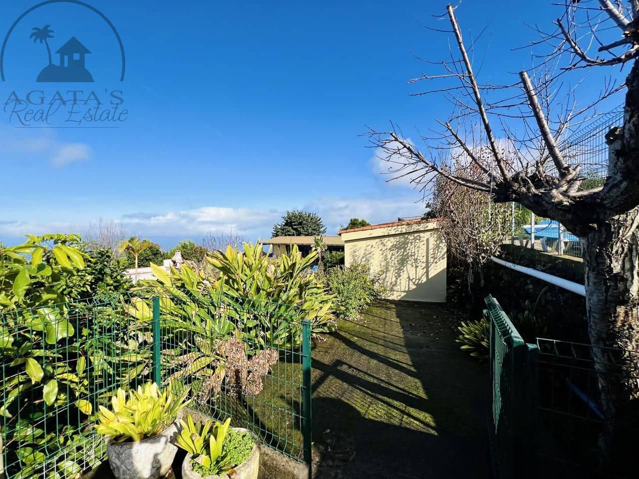 3 quarto Moradia para venda em Santa Ursula com piscina garagem - 378 000 € (Ref: 9471052)