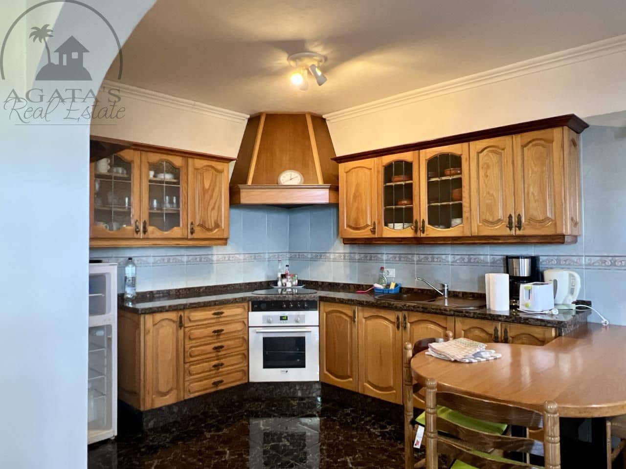 3 Zimmer Villa zu verkaufen in Santa Ursula mit Pool Garage - 378.000 € (Ref: 9471053)