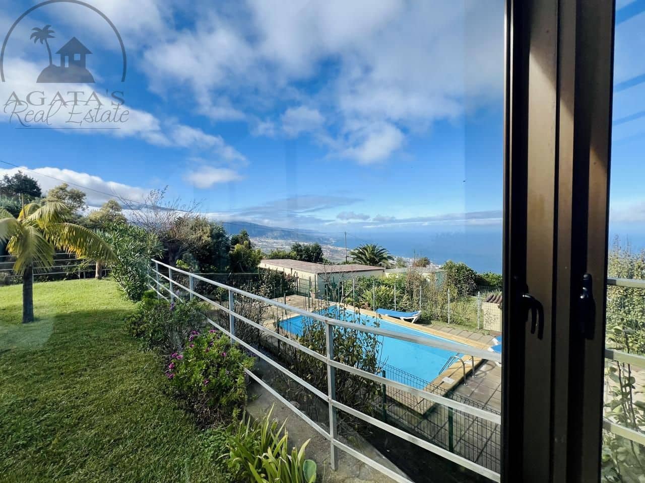 3 Zimmer Villa zu verkaufen in Santa Ursula mit Pool Garage - 378.000 € (Ref: 9471053)