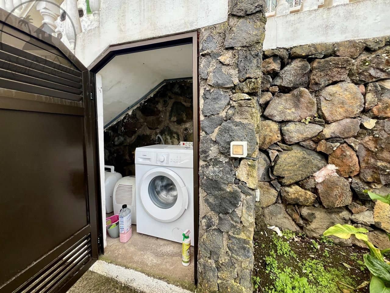 3 Zimmer Villa zu verkaufen in Santa Ursula mit Pool Garage - 378.000 € (Ref: 9471053)