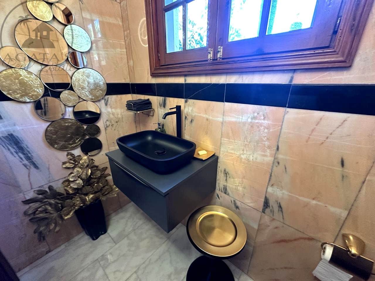 4 soveværelse Villa til salg i Tacoronte med swimmingpool garage - € 3.180.000 (Ref: 9479285)