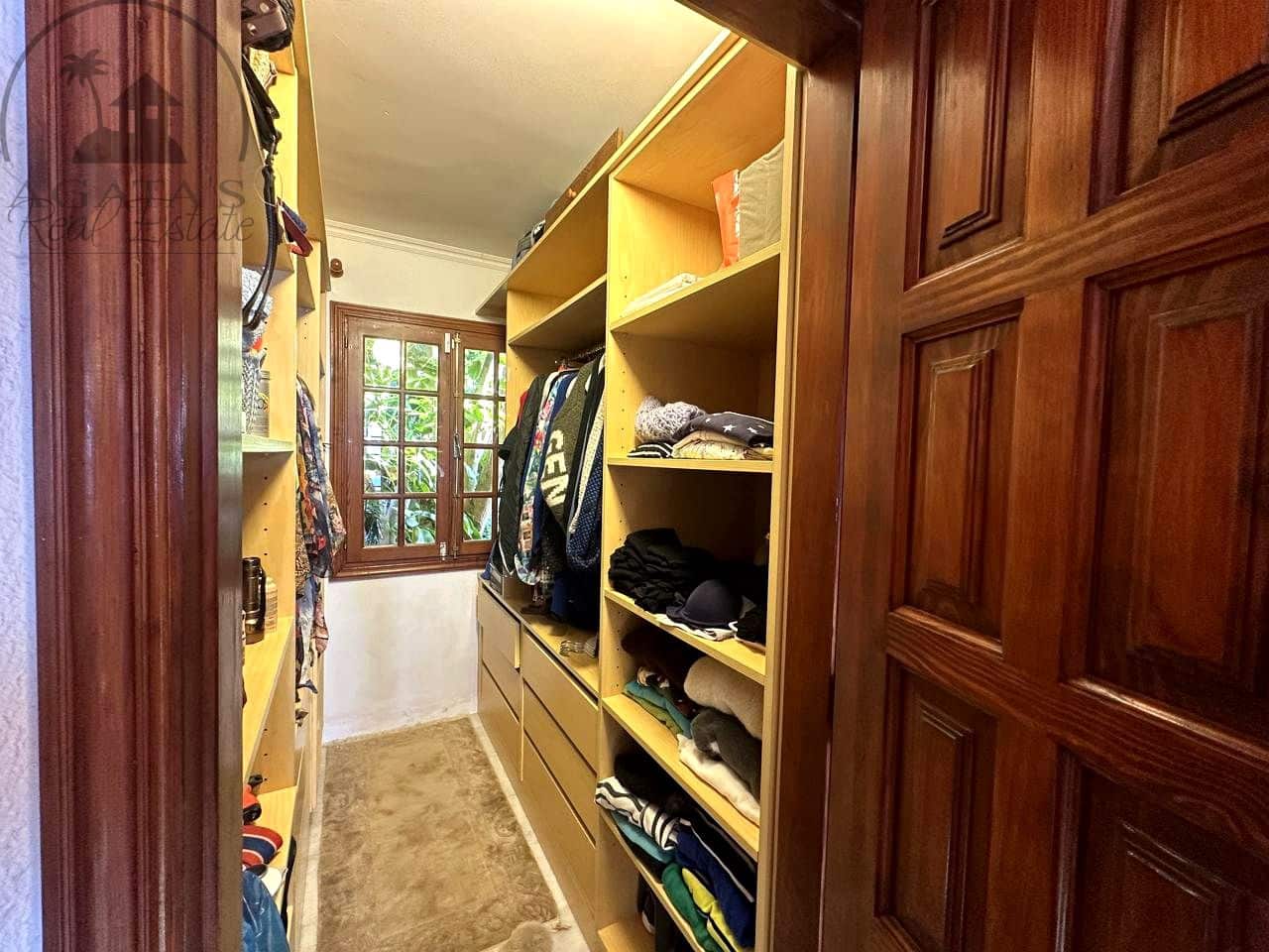 4 soveværelse Villa til salg i Tacoronte med swimmingpool garage - € 3.180.000 (Ref: 9479285)