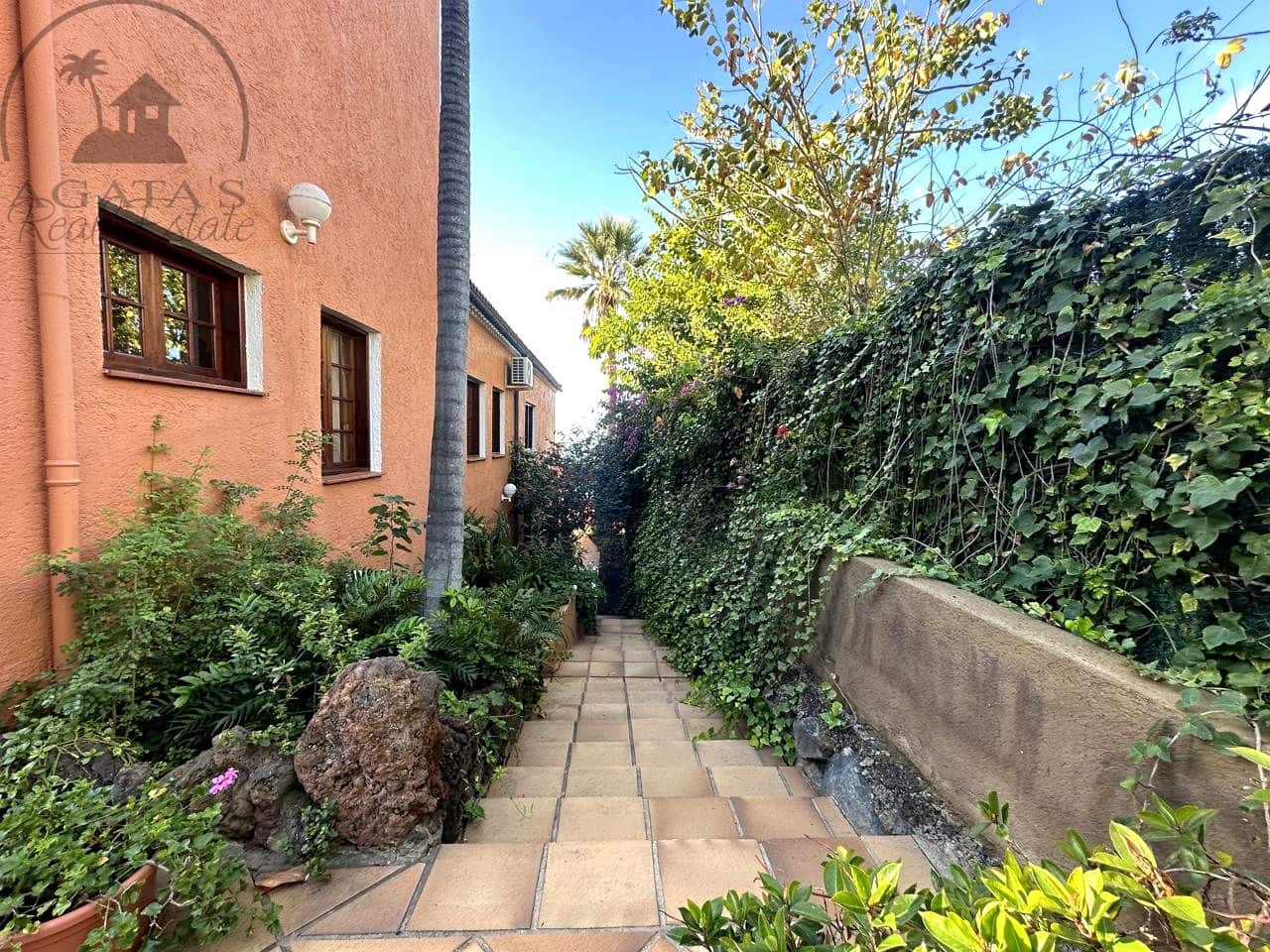 4 soveværelse Villa til salg i Tacoronte med swimmingpool garage - € 3.180.000 (Ref: 9479285)