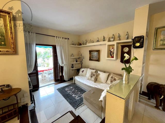 6 Zimmer Bungalow zu verkaufen in Torviscas Bajo, Adeje mit Pool - 650.000 € (Ref: 9488580)