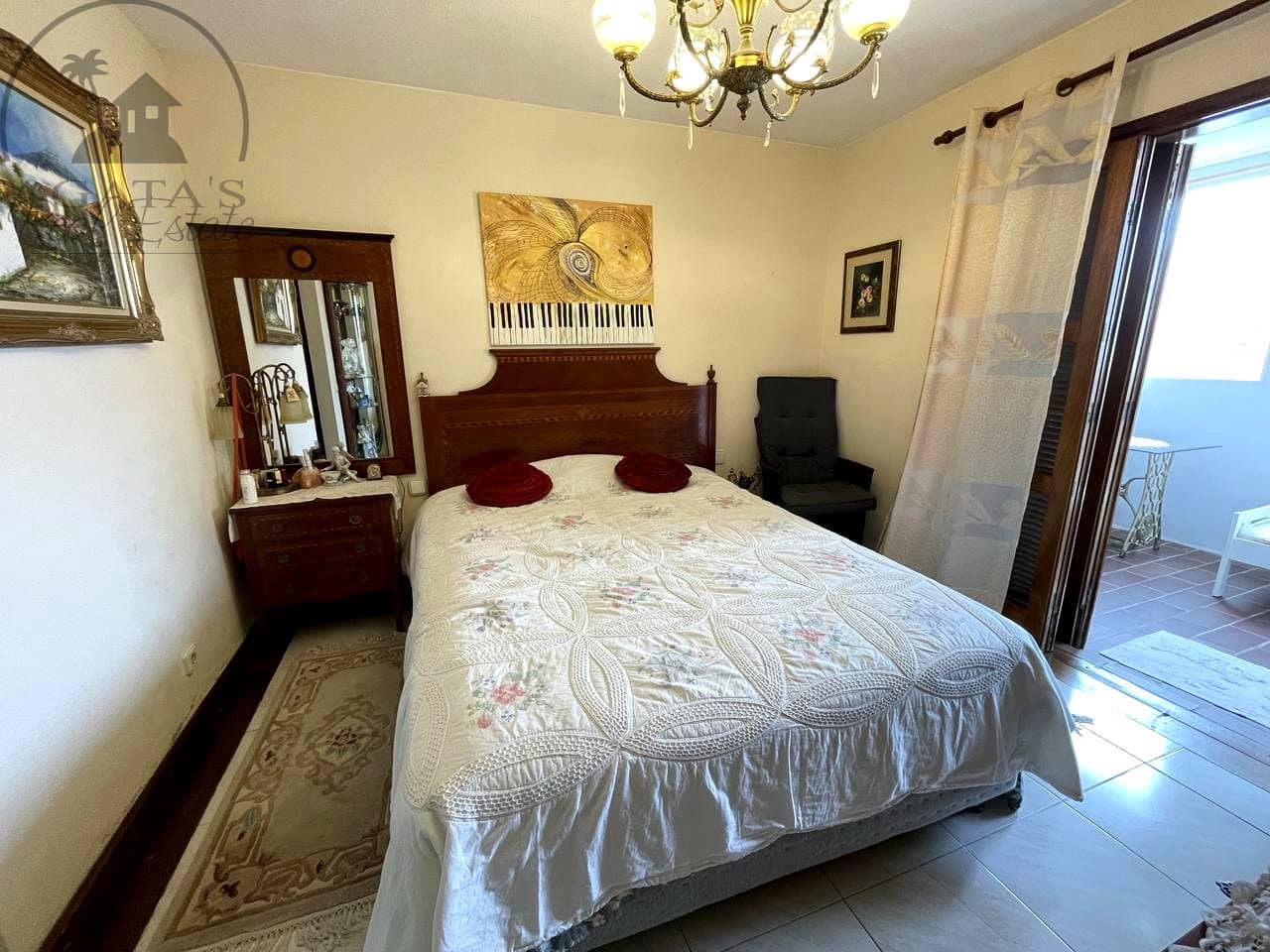 6 bedroom Bungalow for sale in Costa Adeje with pool - € 650,000 (Ref: 9488580)