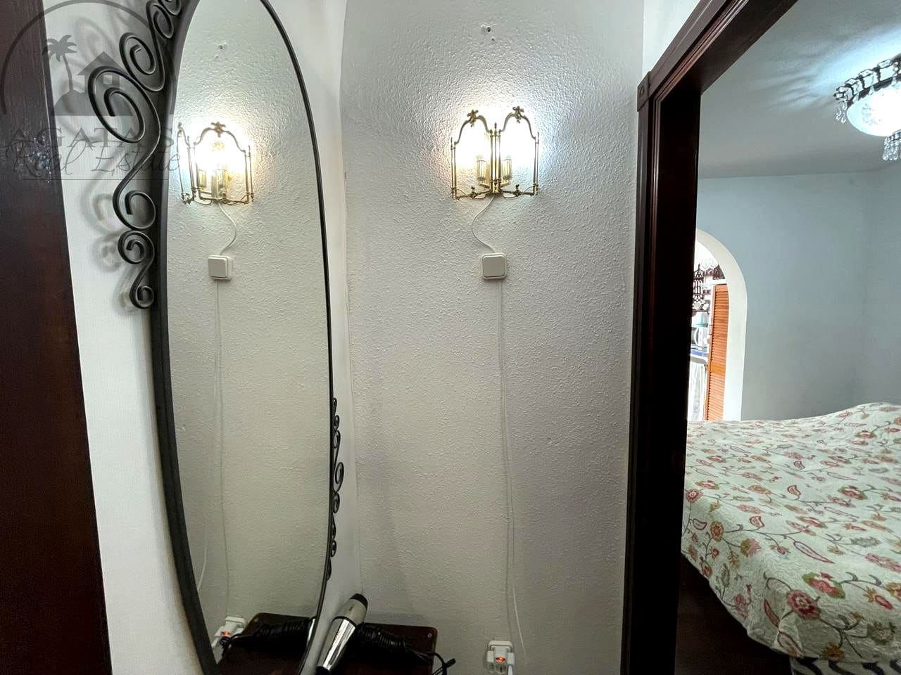 6 bedroom Bungalow for sale in Costa Adeje with pool - € 650,000 (Ref: 9488580)