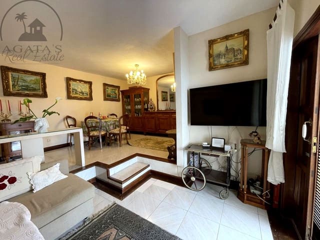 6 Zimmer Bungalow zu verkaufen in Torviscas Bajo, Adeje mit Pool - 650.000 € (Ref: 9488580)