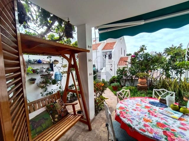 6 Zimmer Bungalow zu verkaufen in Torviscas Bajo, Adeje mit Pool - 650.000 € (Ref: 9488580)