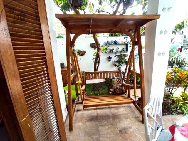 6 Zimmer Bungalow zu verkaufen in Torviscas Bajo, Adeje mit Pool - 650.000 € (Ref: 9488580)