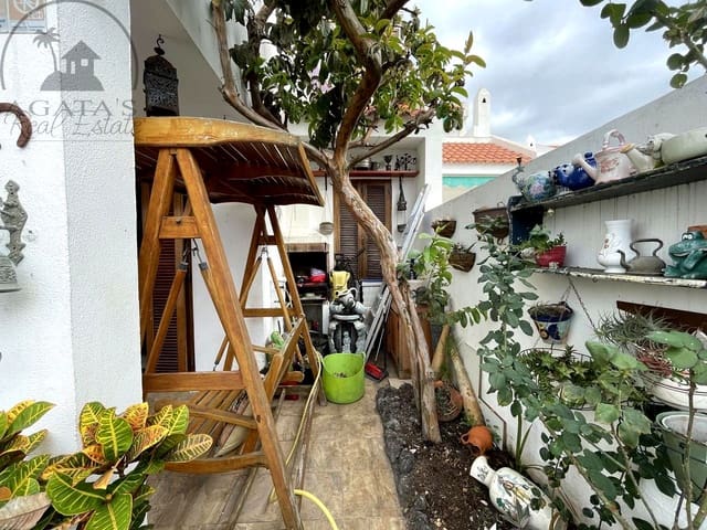 6 Zimmer Bungalow zu verkaufen in Torviscas Bajo, Adeje mit Pool - 650.000 € (Ref: 9488580)