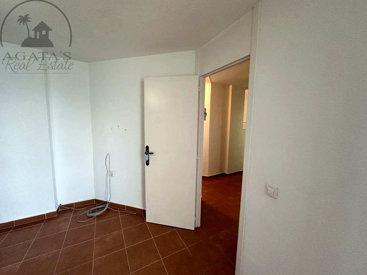 Piso de 2 habitaciones en Los Silos en venta con piscina - 150.000 € (Ref: 9497813)