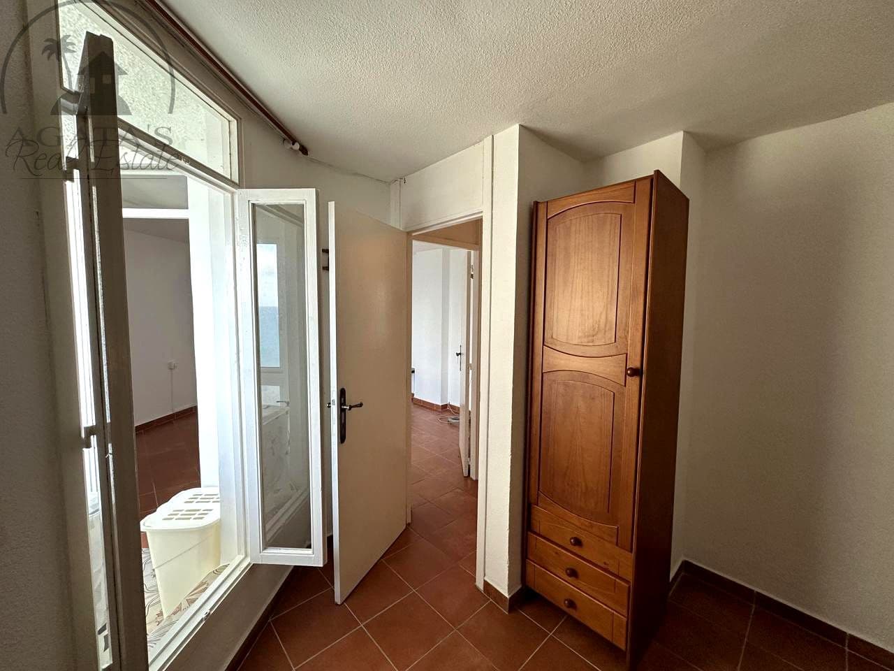 Piso de 2 habitaciones en Los Silos en venta con piscina - 150.000 € (Ref: 9497813)