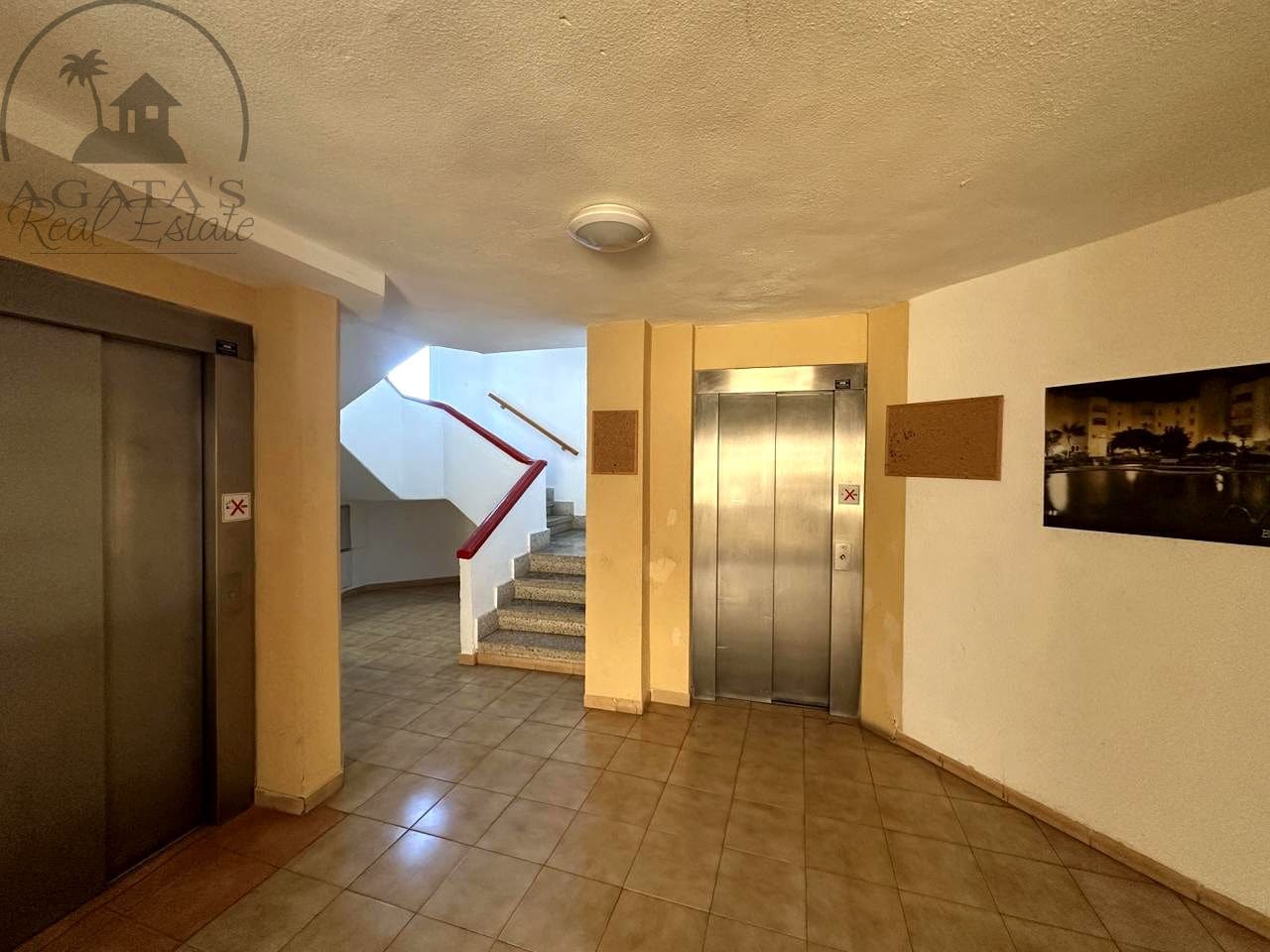Piso de 2 habitaciones en Los Silos en venta con piscina - 150.000 € (Ref: 9497813)